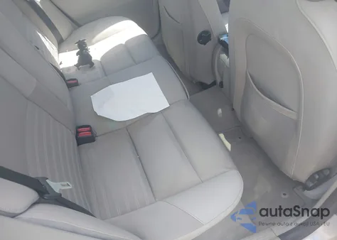 2008 Volvo V50 2.4I z USA, uszkodzony, nr VIN YV1MW382082407124